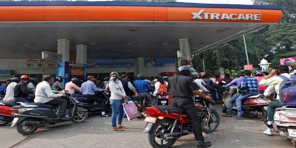40 paise reduction on petrol on 11th day; diesel slashed down by 30 paise