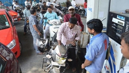 Another marginal reduction in Fuel Prices; Petrol prices down by 11 paise