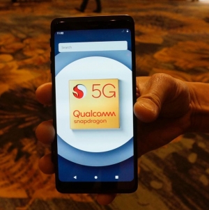 Qualcomm-Samsung Showcasing their inline 5G Phones For 2019.